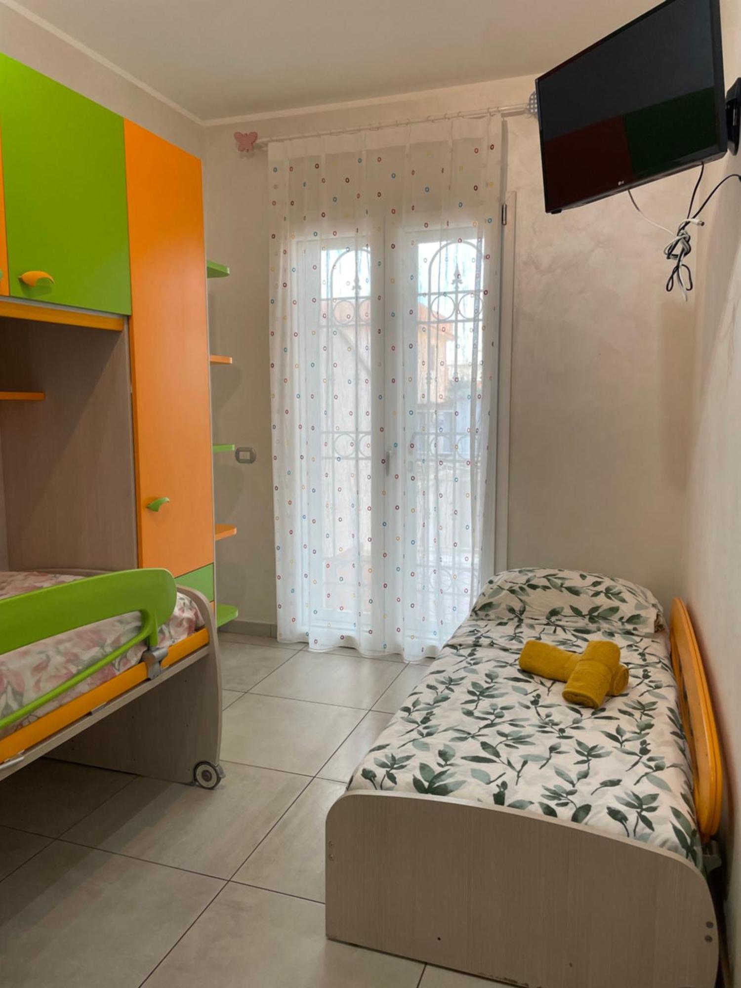 Home With Parking Near The Airport And Beach Fiumicino Exterior foto